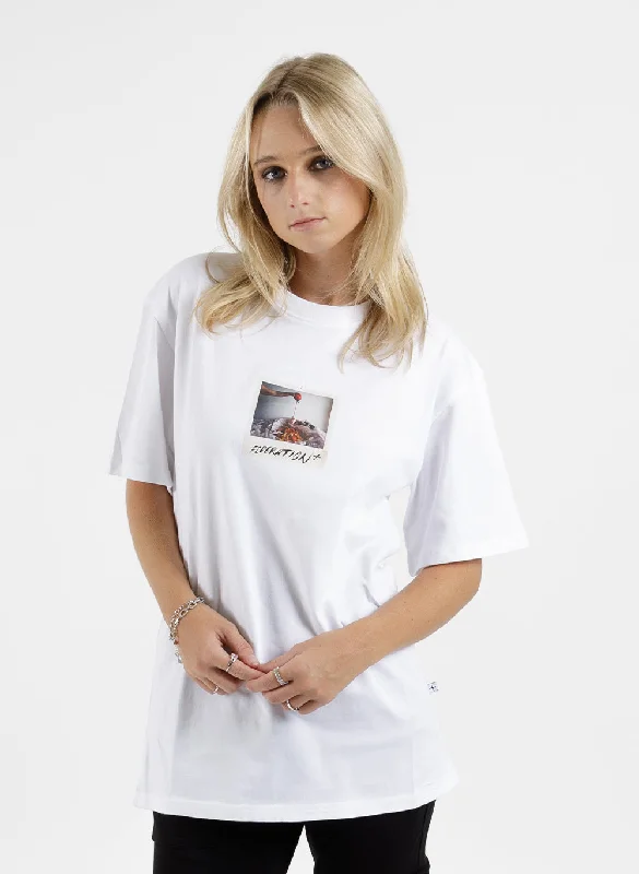 Break Fashion Norms Our Tee - Polaroid Fush n Chups